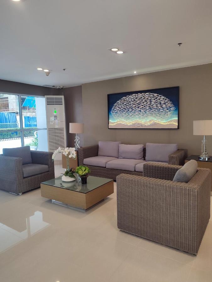 Sea Residences Moa Condotel By Ruffa Манила Екстериор снимка